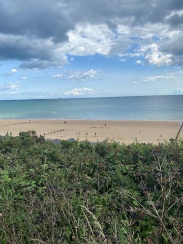 8 Bed Sun Decked Caravan Unlimited High Speed Wifi And Fun At Seawick Holiday Park Clacton-on-Sea Zewnętrze zdjęcie
